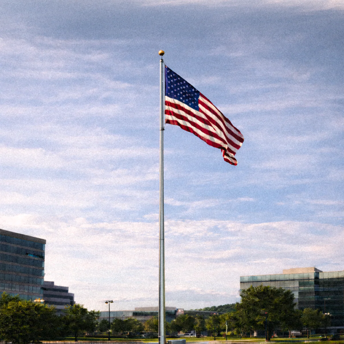 APEX Series 100ft 4 Sections Commercial Flagpole - .500in Wall Thickness - 12in Butt Diameter - Image 3