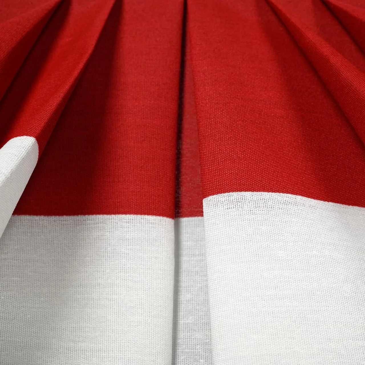 18in x 36in Printed Pleated Fan - Cotton with Stars - Image 3