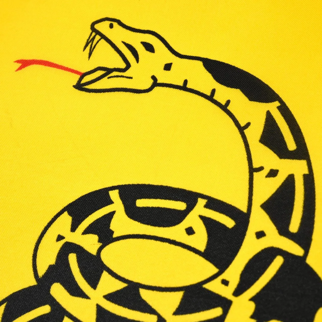 Gadsden Flag 12 x 18 Inch - Dont Tread On Me - Image 3